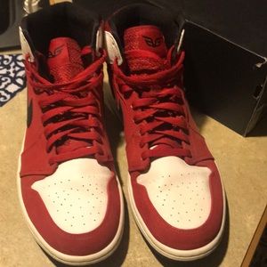 Mens Nike Air Jordan 1 Retro High Top shoes